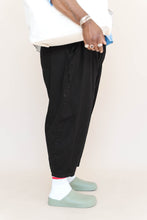 Black Twill Barrel Pant