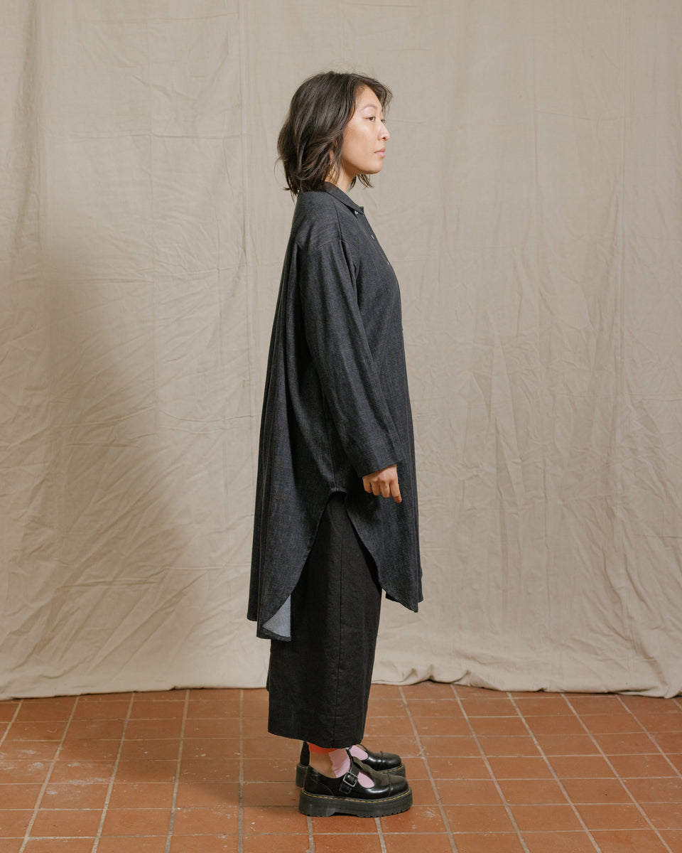 20-60代 人気ファッションブランド Soft Volume Studios Nettle – (RTS) Denim Black in Dress Shirt トップス