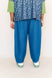 DENIM BARREL PANT