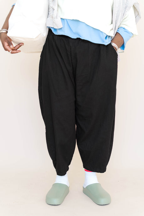 Black Twill Barrel Pant