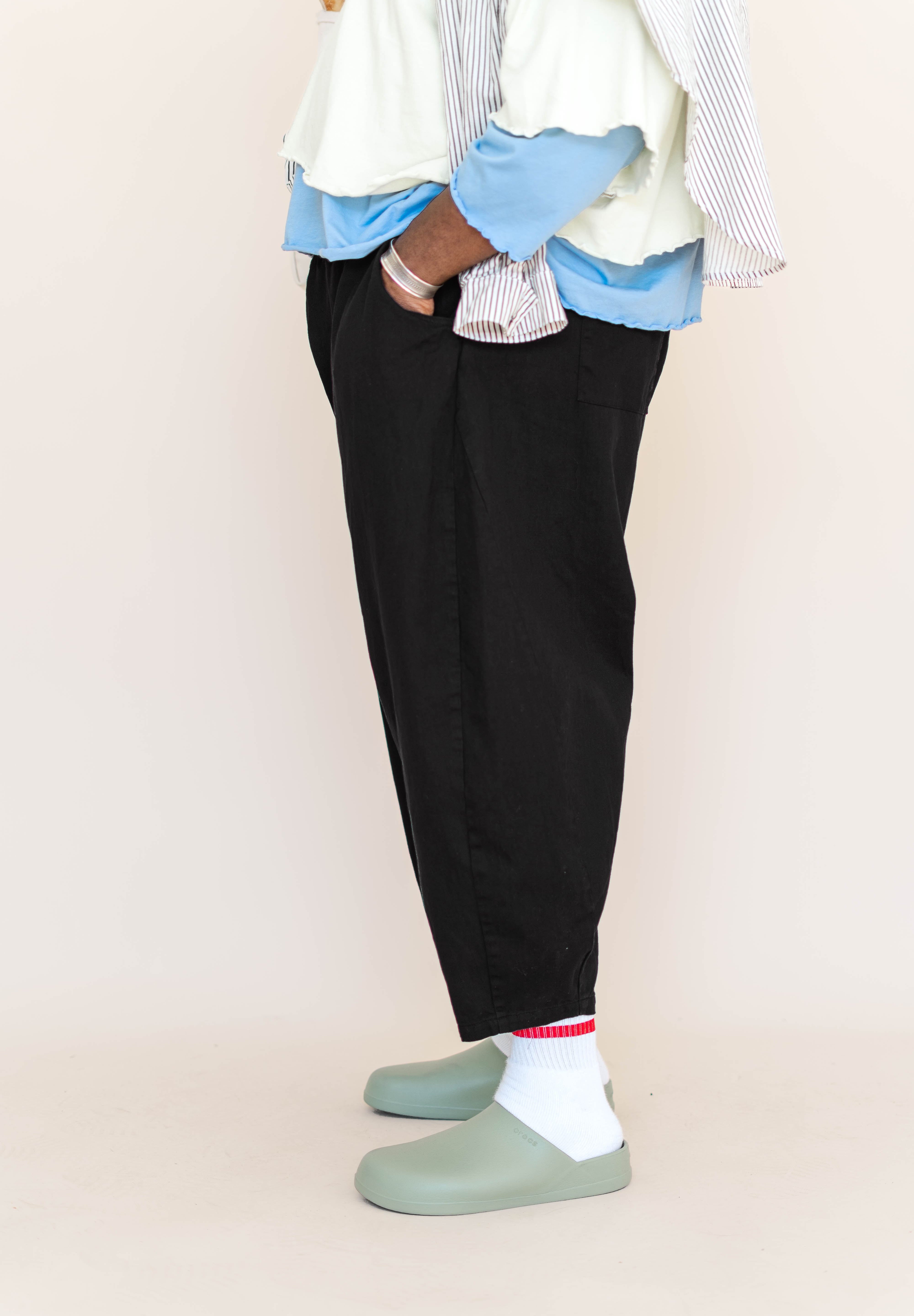 Black Twill Barrel Pant