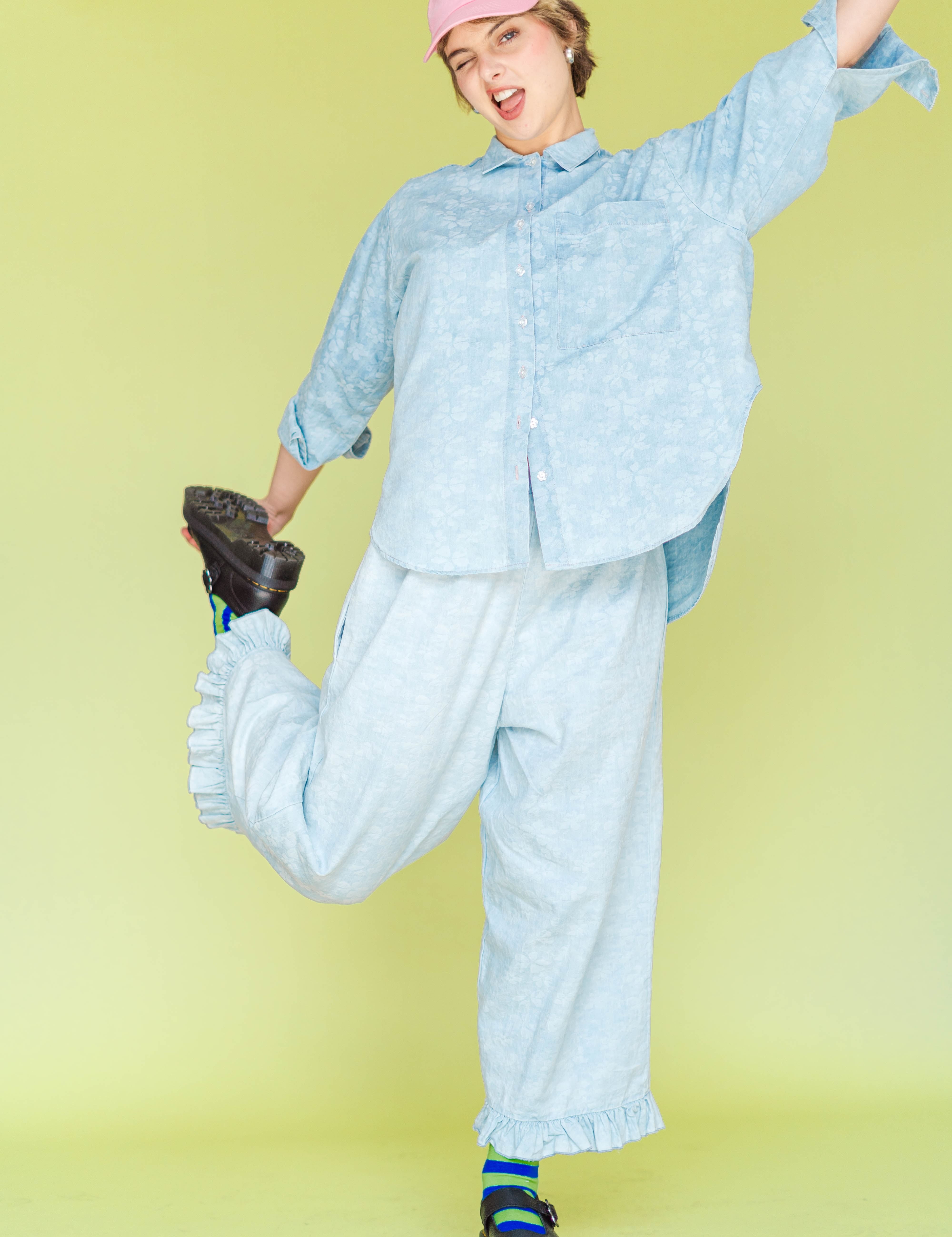 Bleached Floral Chambray SVLS Top