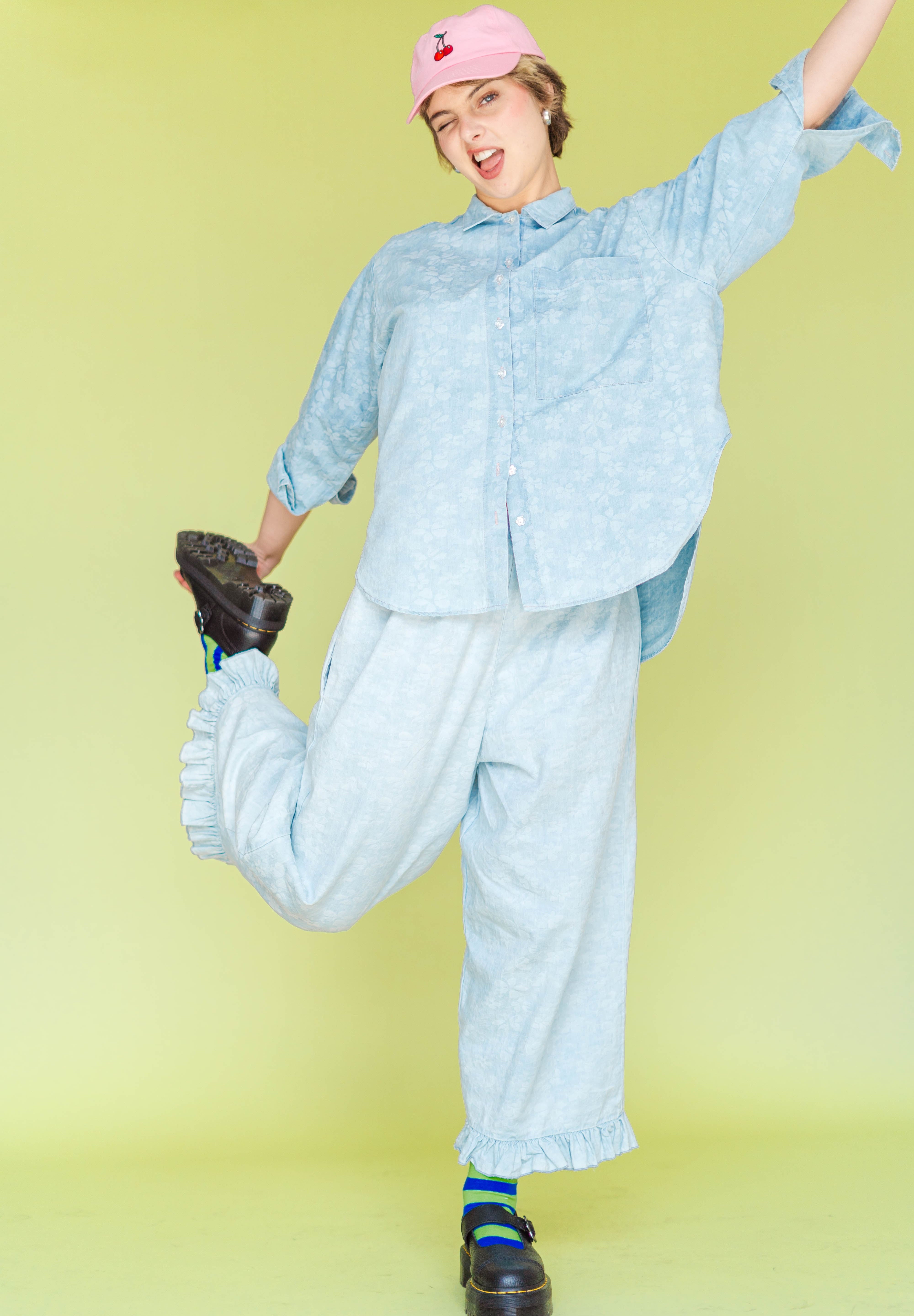 Bleached Floral Chambray SVLS Top