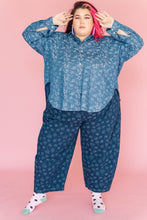 Light Floral Chambray SVLS Top