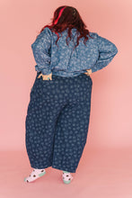 Light Floral Chambray SVLS Top