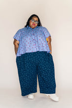 Dark Daisy Denim Mid Easy Pant