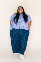 Dark Daisy Denim Mid Easy Pant