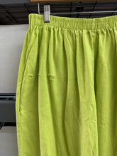 Mid Easy Pant in Limeade Linen