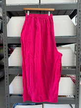 Mid Easy Pant in Hot Pink Linen (4X ST)