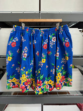 Mid Easy Shorts in Tropical Cotton