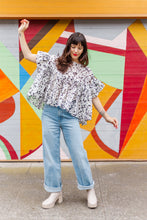 Mushroom Top in Black & White Floral Linen (RTS)