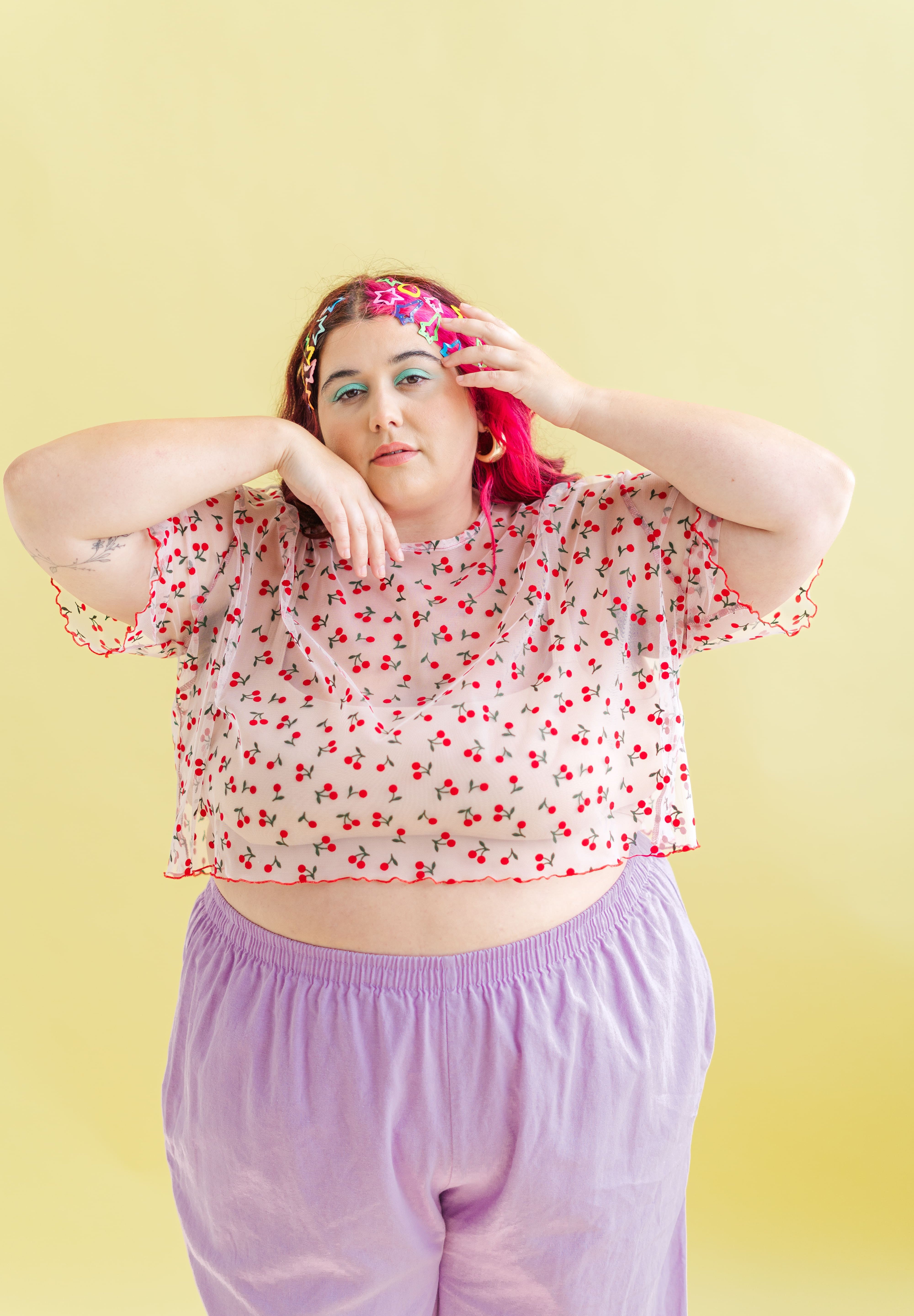 CHERRY MESH BOXY CROP TOP