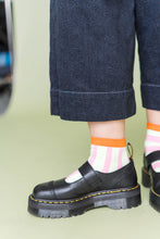 Black Daisy Denim Mid Easy Pant