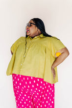 Button Mushroom Top in Endive Linen