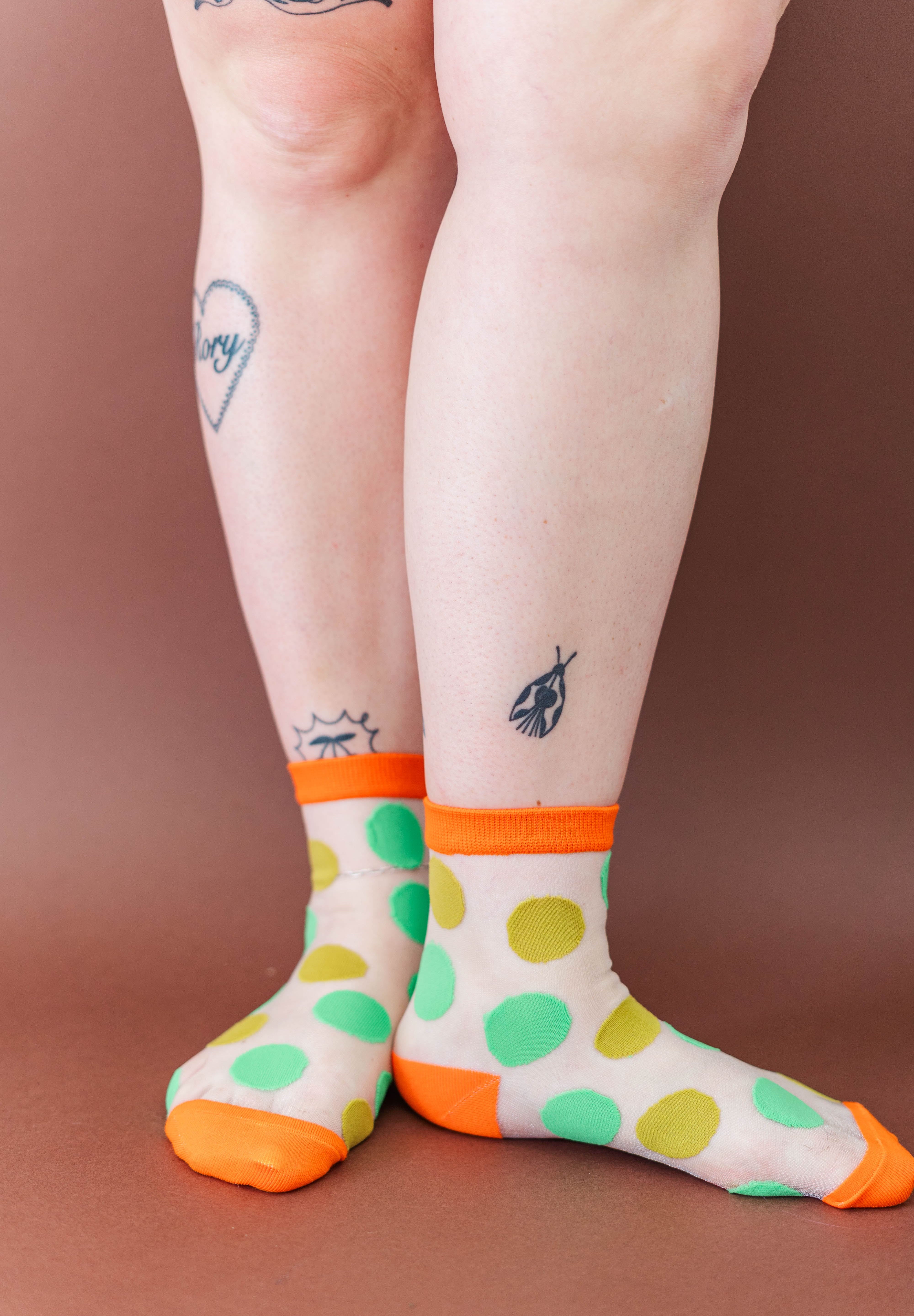 SHEER PISTACHIO DOT SOCKS