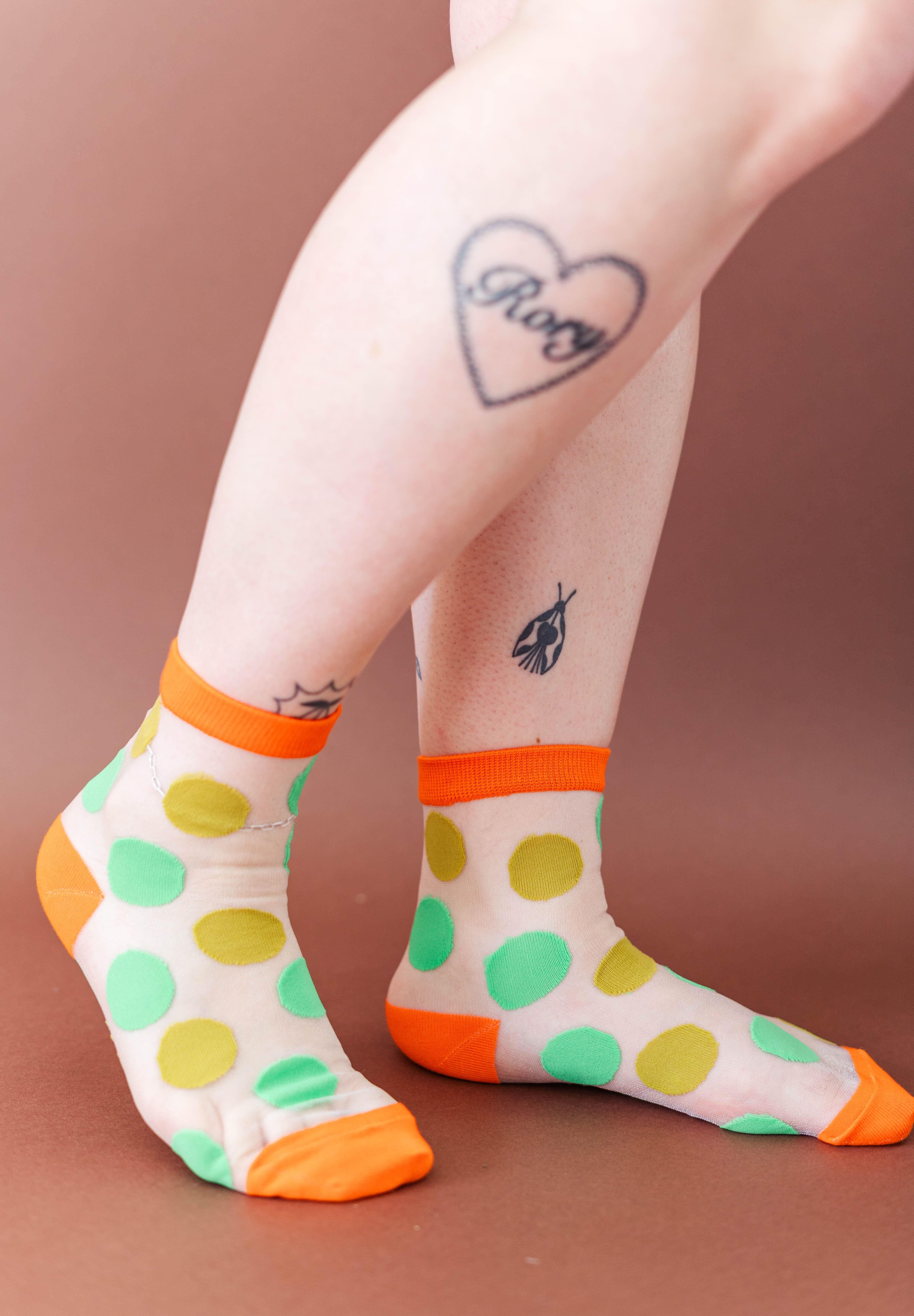 SHEER PISTACHIO DOT SOCKS