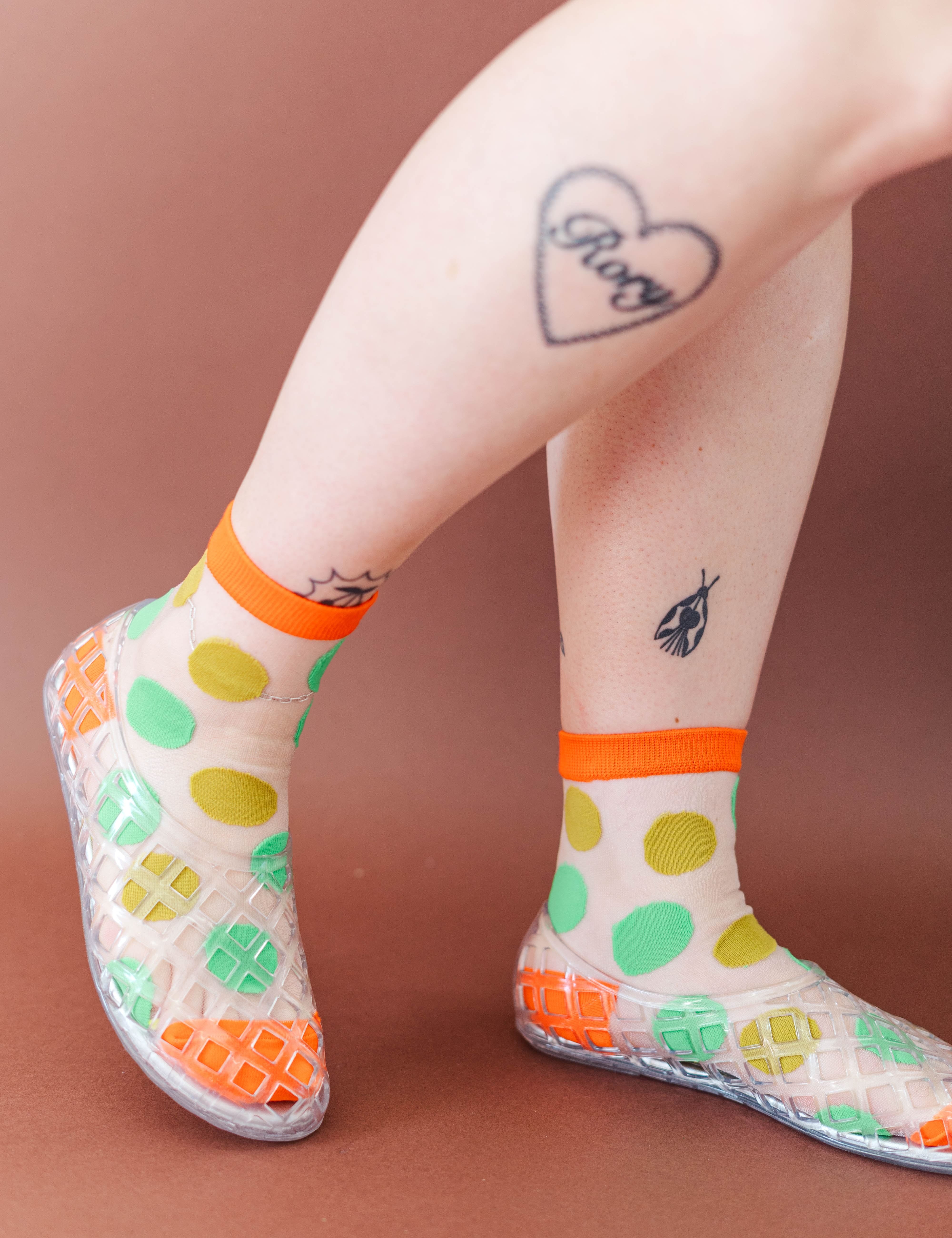 bigdotsheersocks-nettlestudios7.jpg