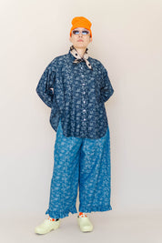 DARK FLORAL CHAMBRAY SEPTEMBER TOP