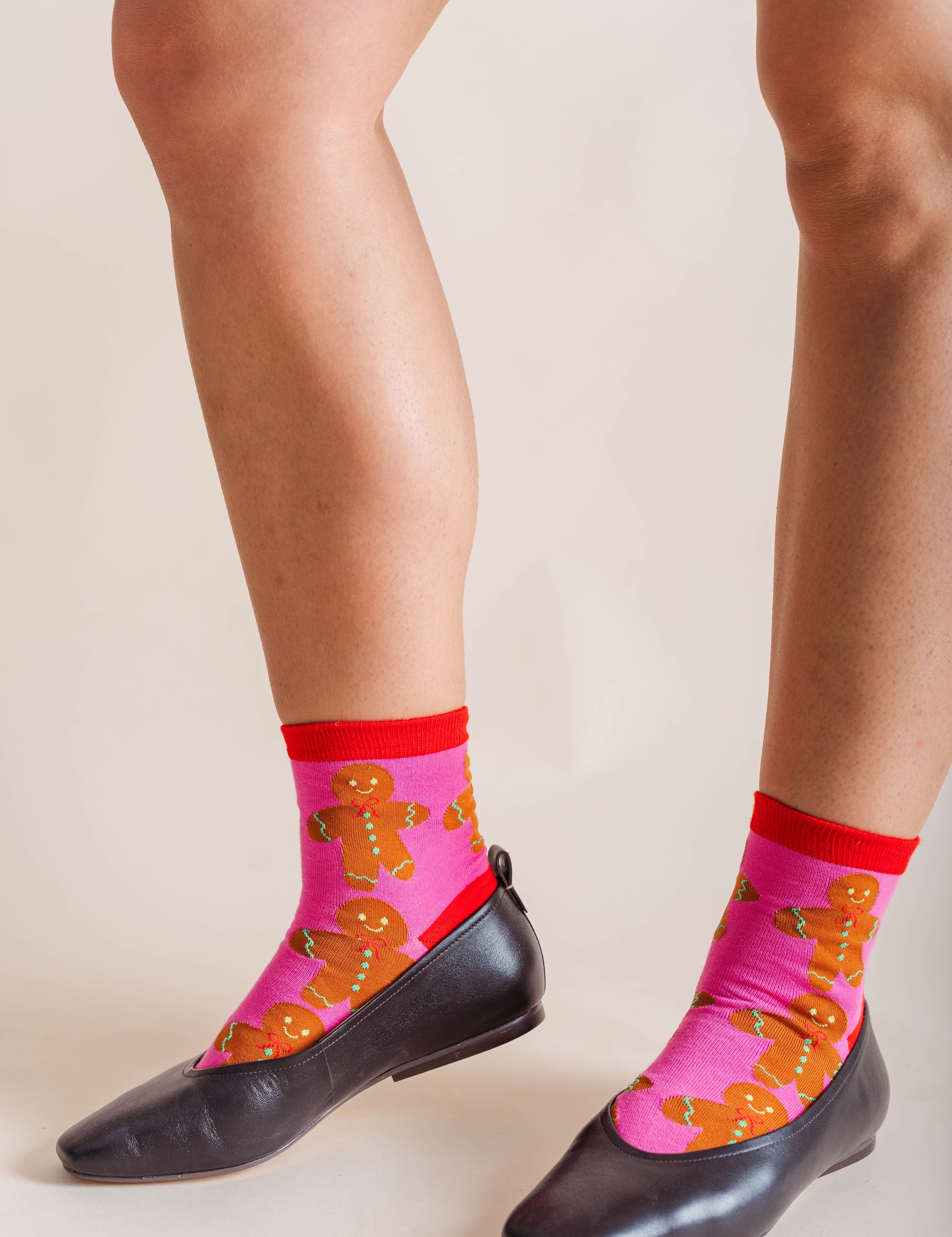GINGERBREAD PEOPLE SOCKS