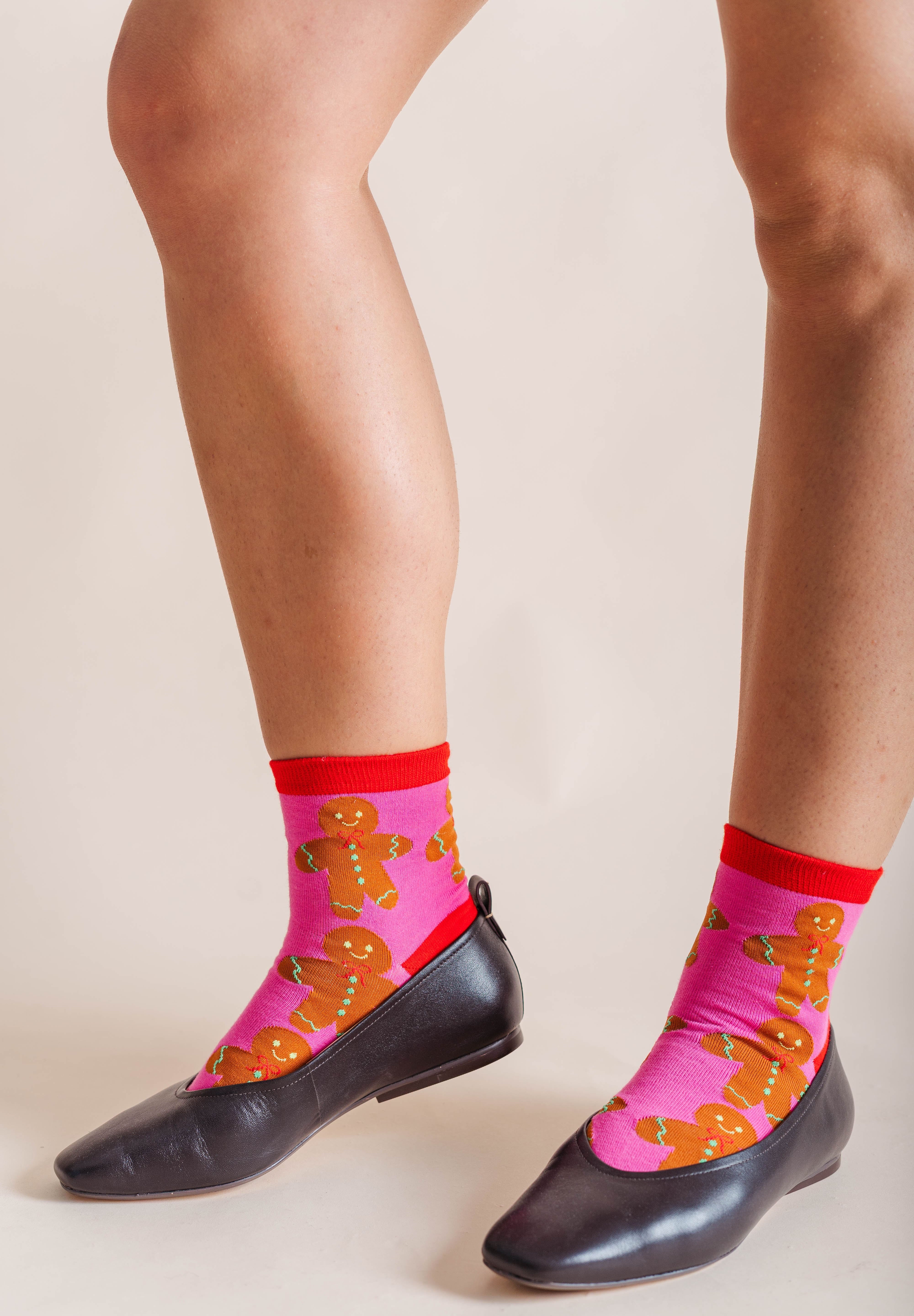 GINGERBREAD PEOPLE SOCKS