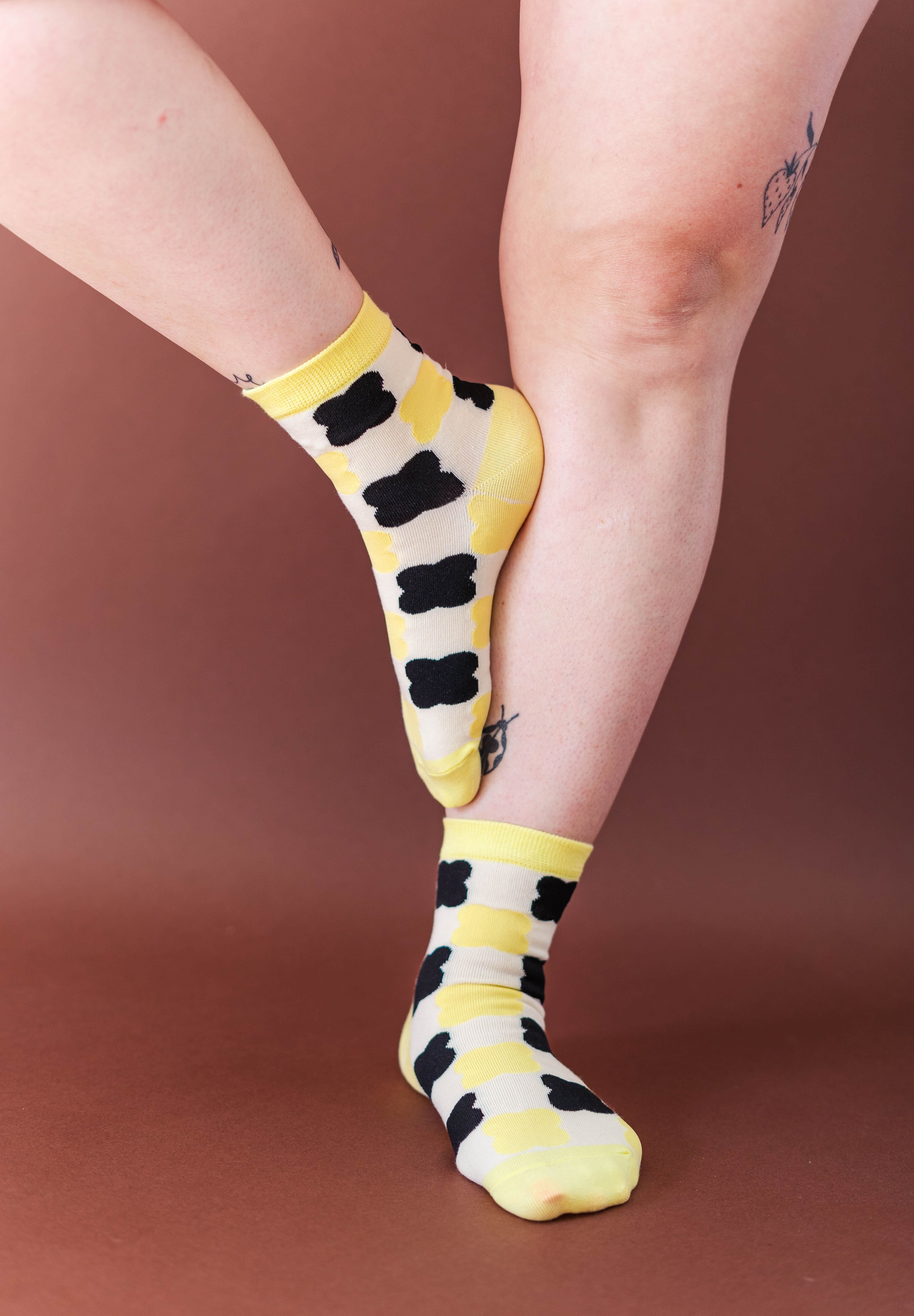 BUMBLE BEE GINGHAM SOCKS