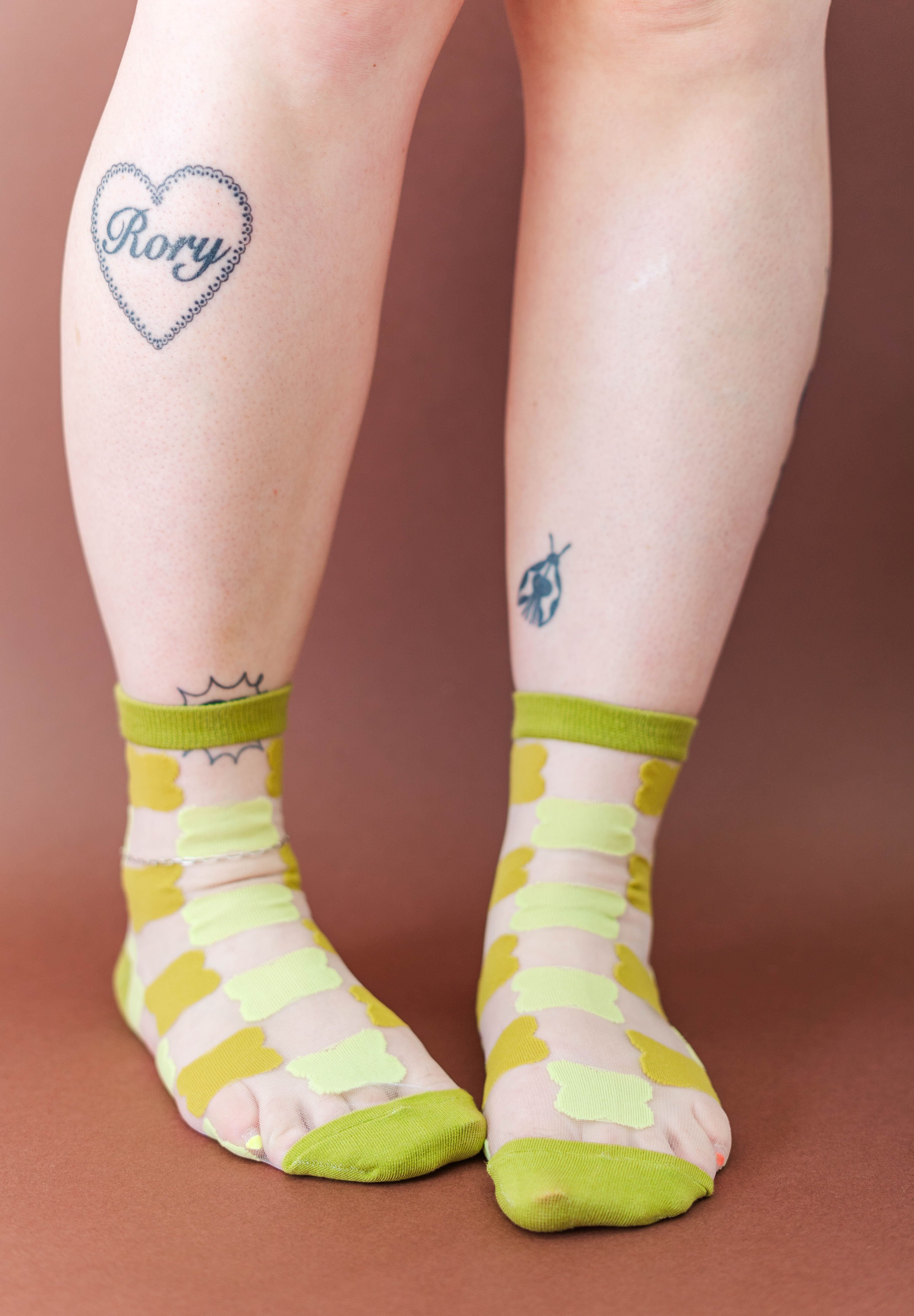 SHEER PISTACHIO GINGHAM SOCKS