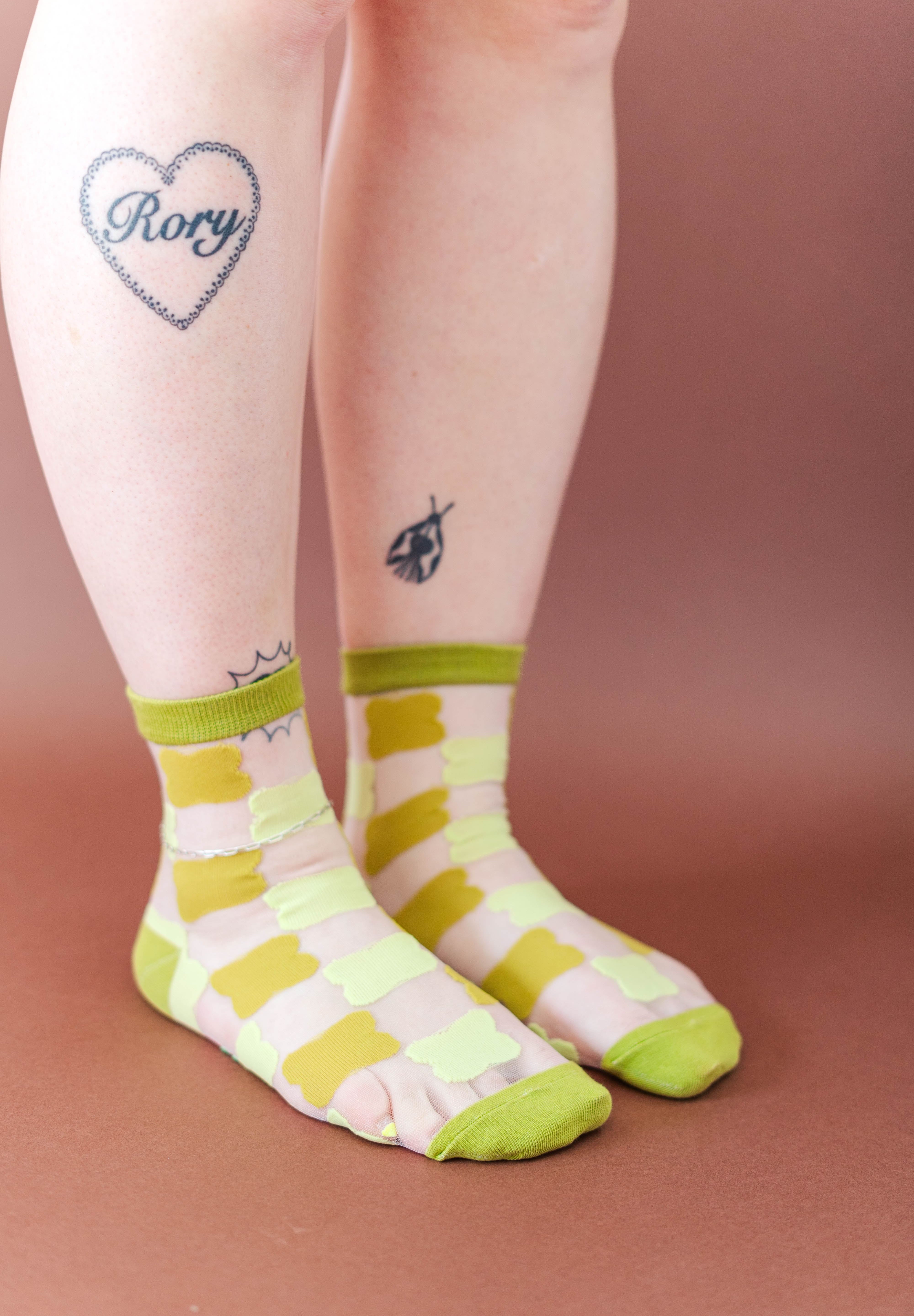 SHEER PISTACHIO GINGHAM SOCKS