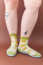 SHEER PISTACHIO GINGHAM SOCKS