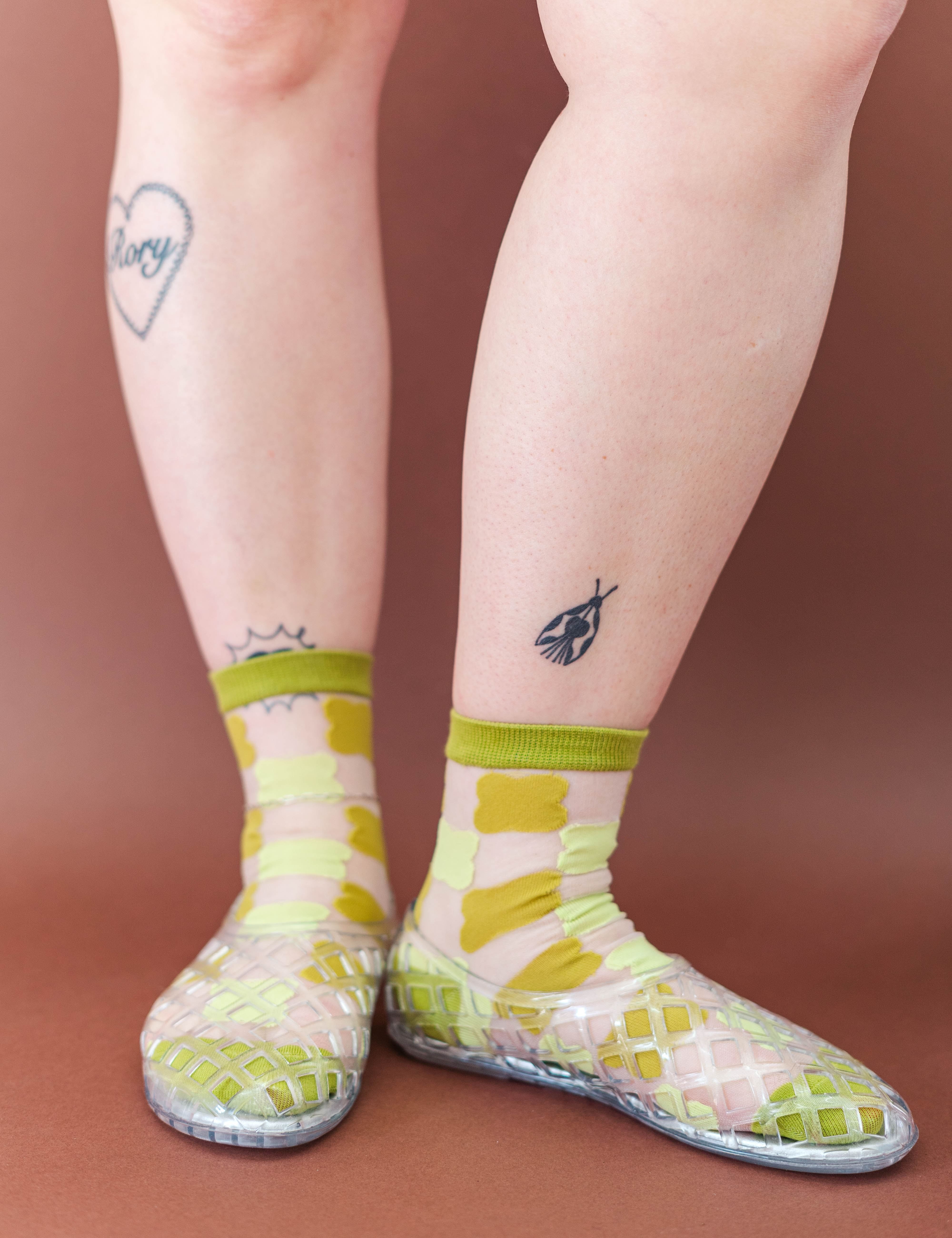SHEER PISTACHIO GINGHAM SOCKS