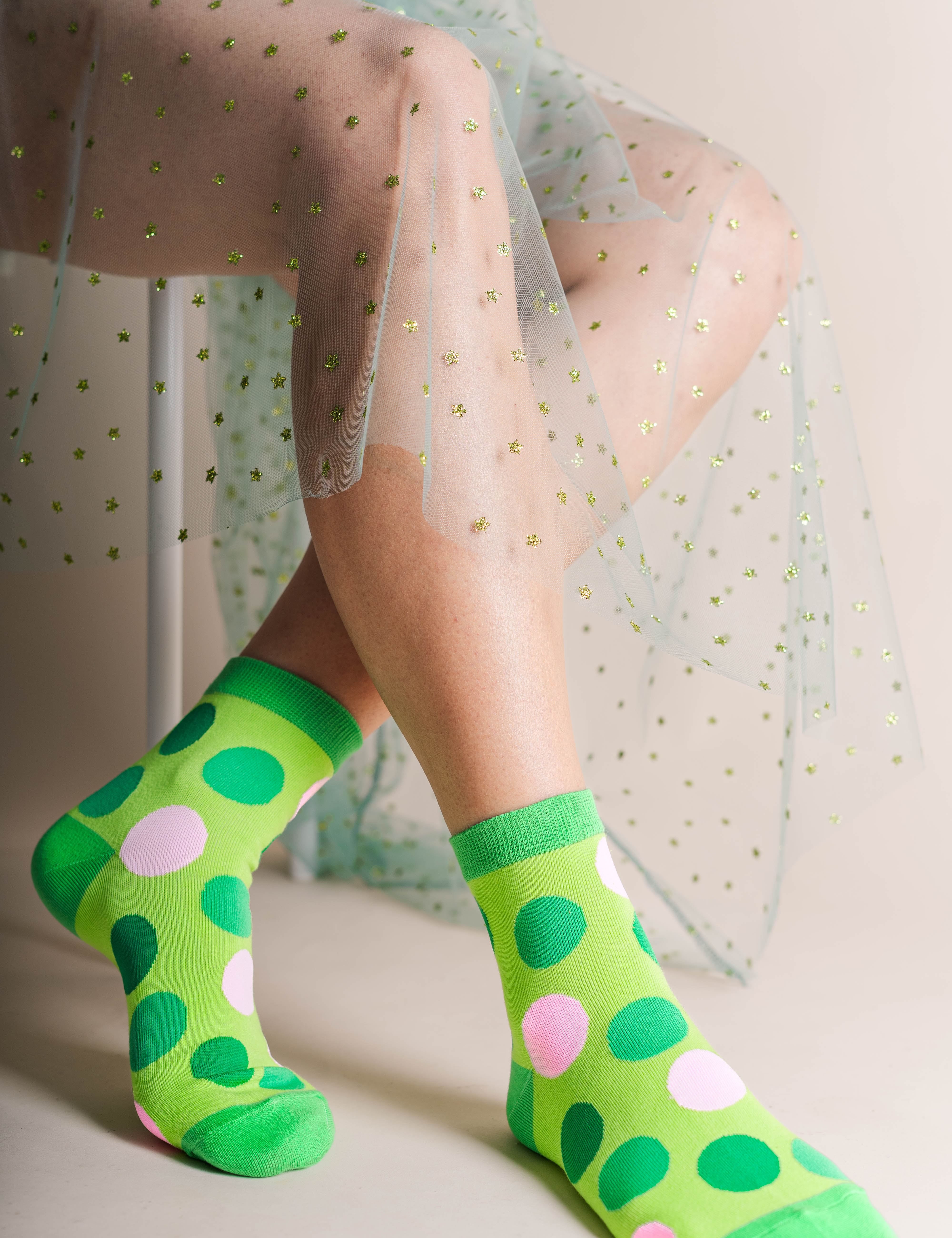 GRASS DOT SOCKS