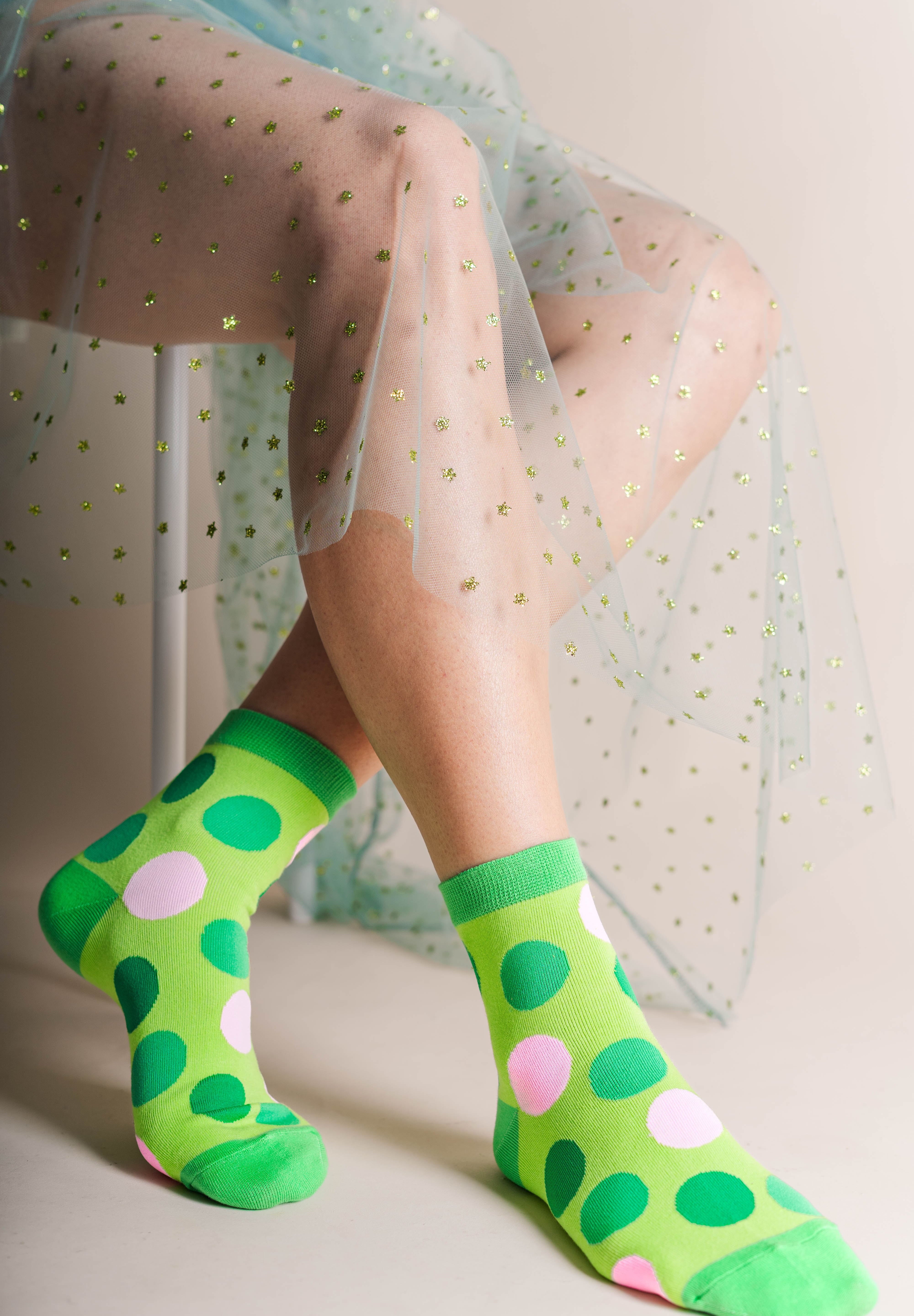 GRASS DOT SOCKS