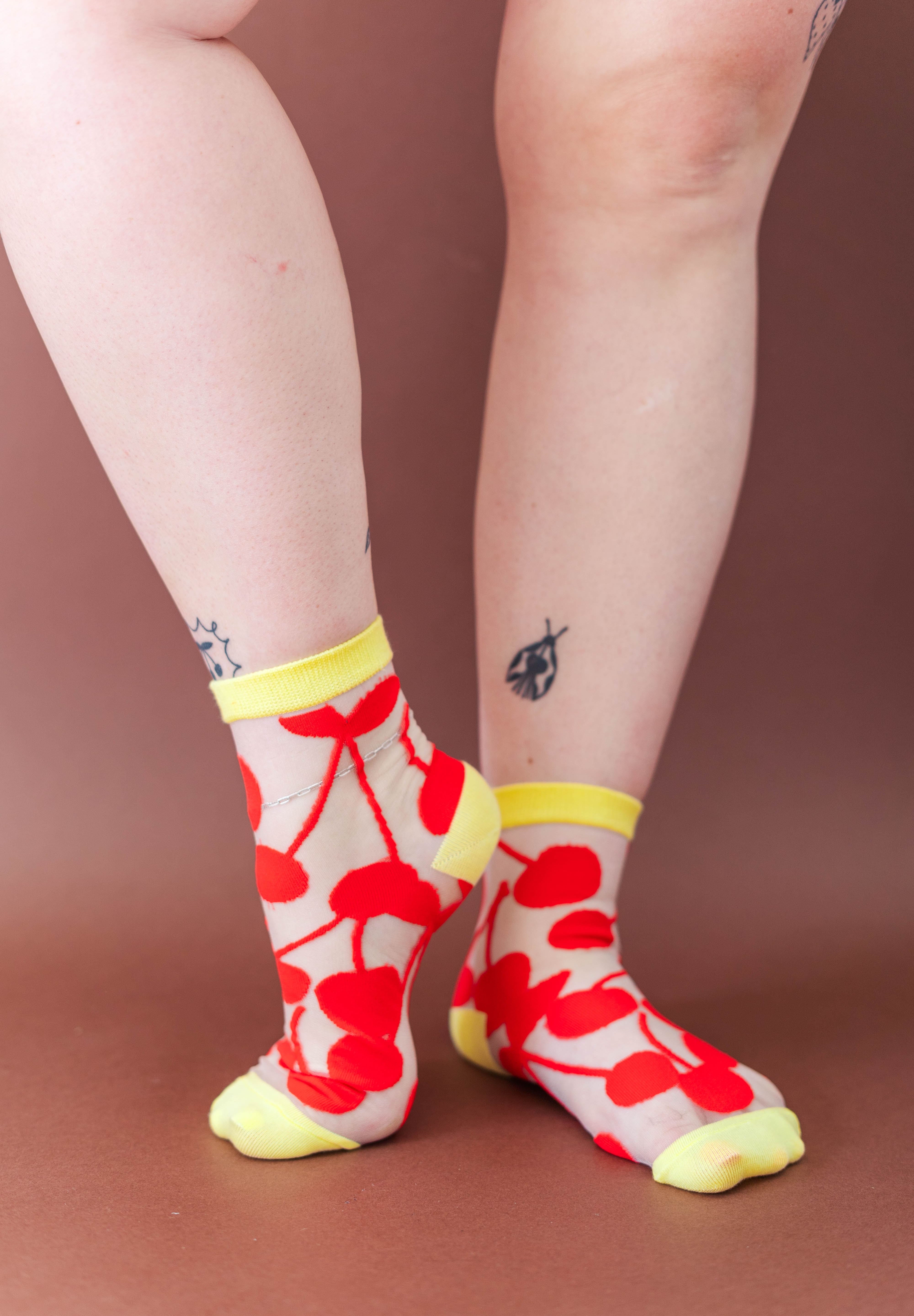 SHEER CHERRY JUMBLE SOCKS