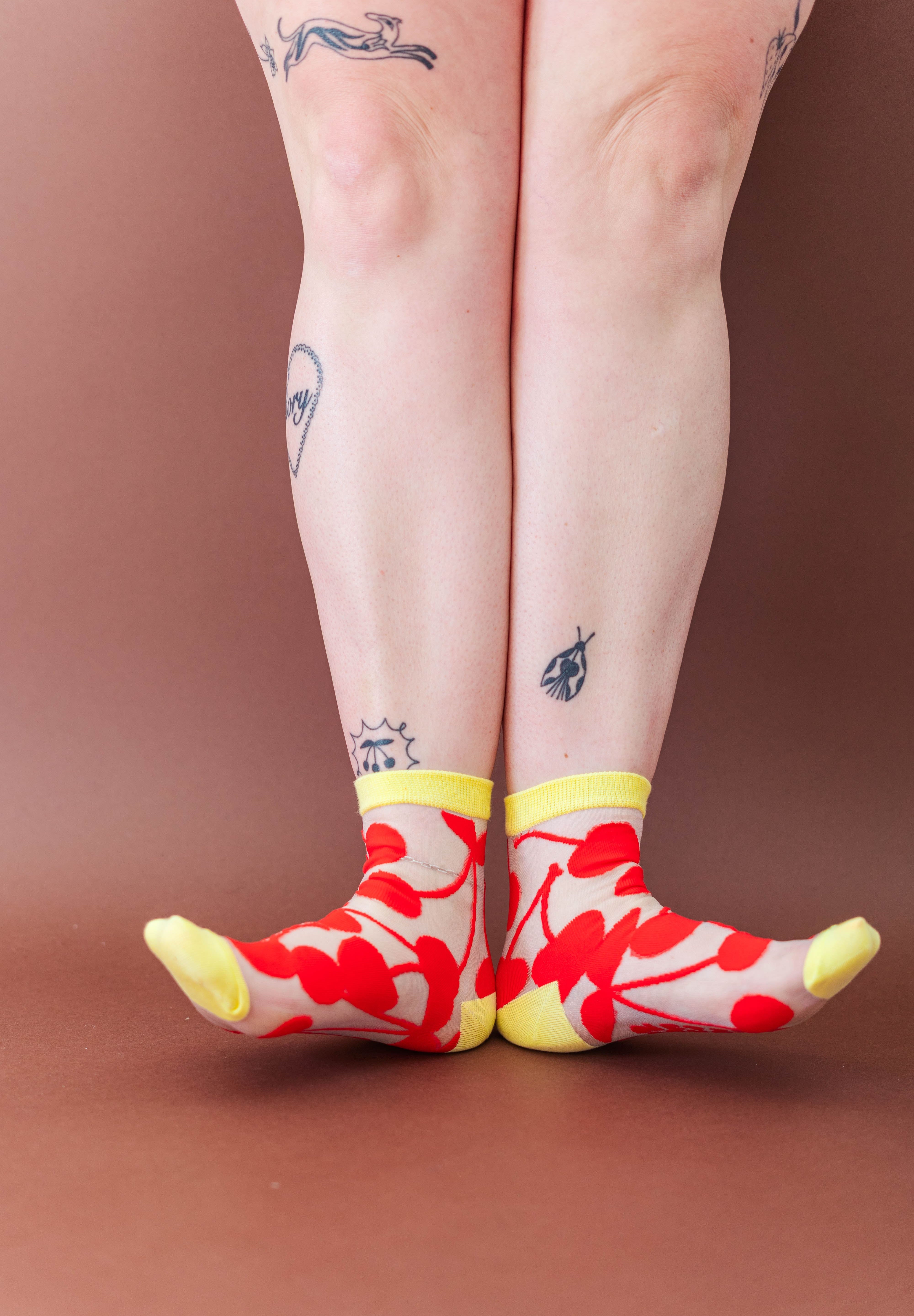 SHEER CHERRY JUMBLE SOCKS