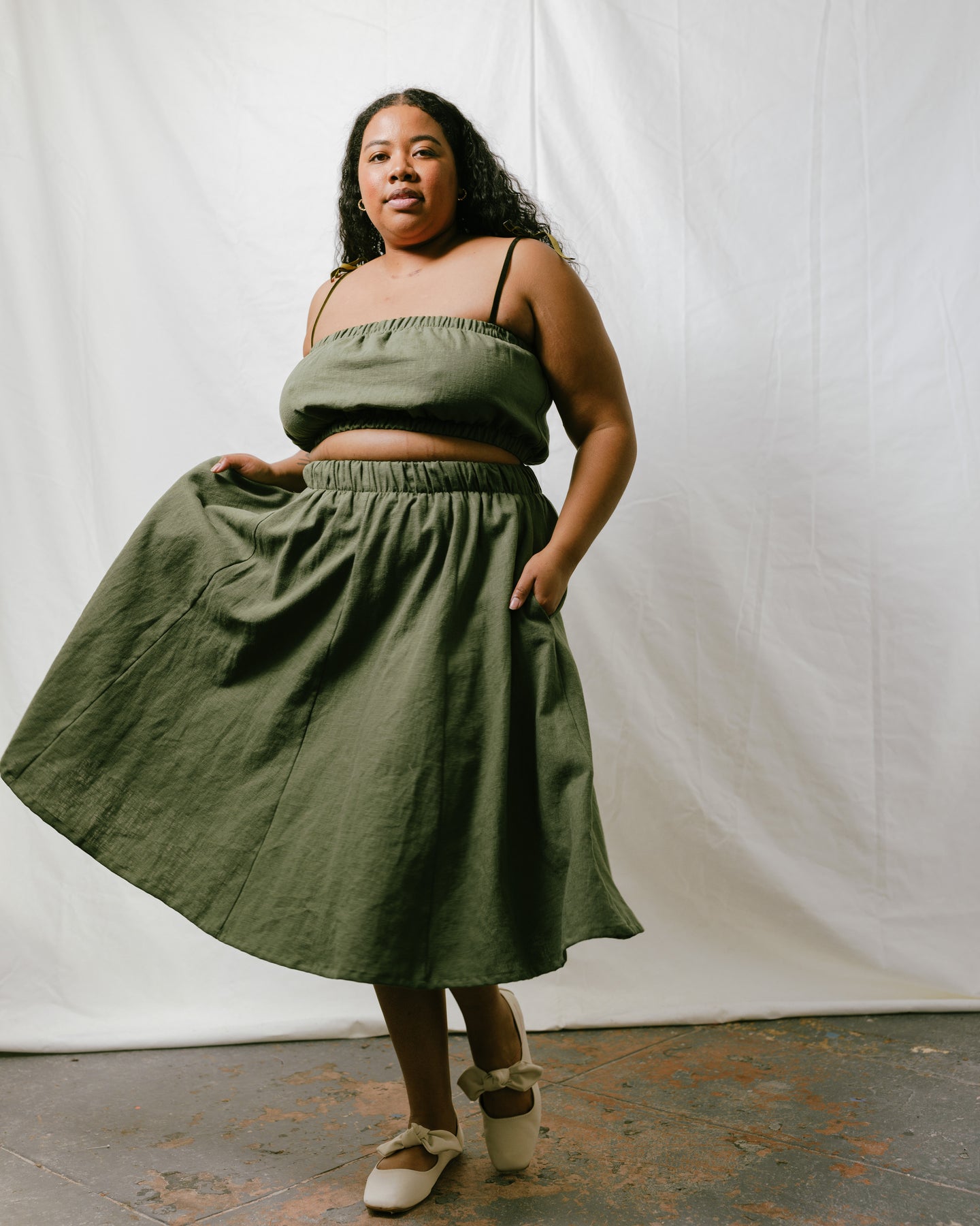 Midi Skirt in Olive Linen