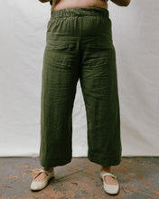 Mid Easy Pant in Olive Linen