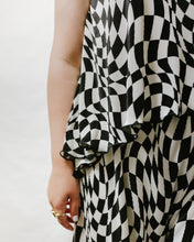 Soft Volume Tank in Pleated Dizzy