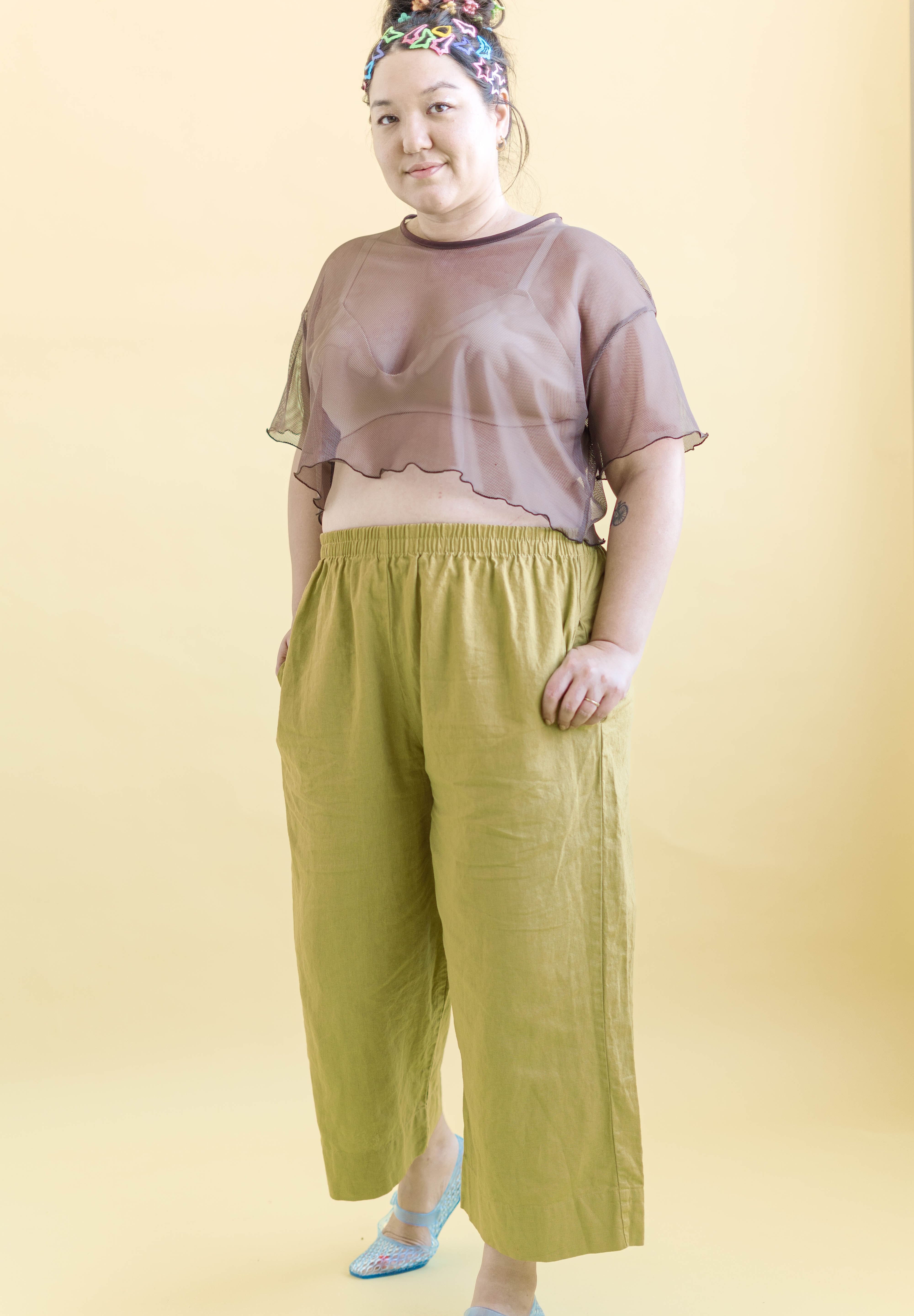BROWN SUGAR MESH BOXY CROP TOP