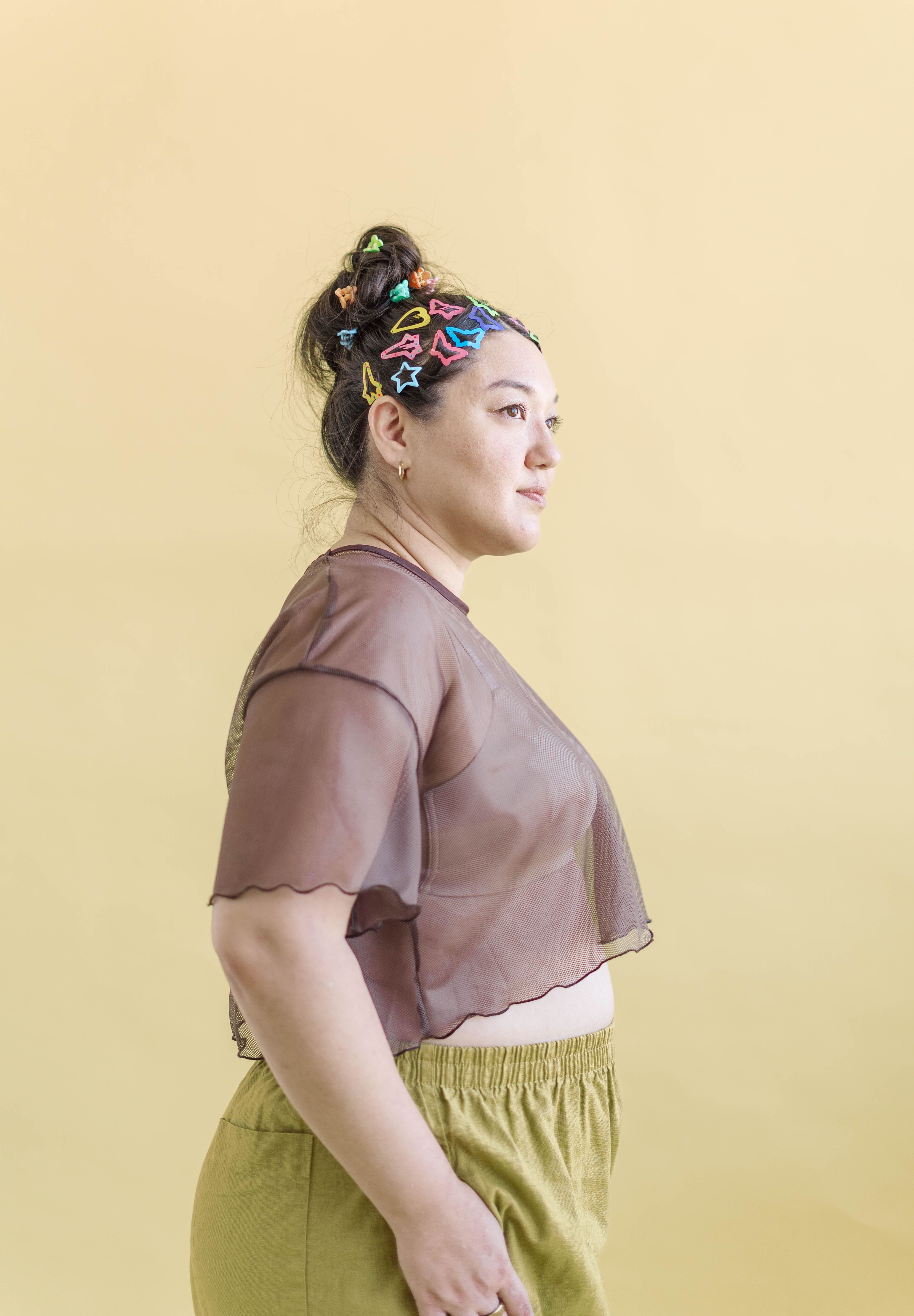 BROWN SUGAR MESH BOXY CROP TOP