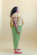 Button Mushroom Top in Endive Linen (RTS)