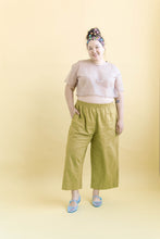 Boxy Crop Top in Vanilla Mesh (RTS)