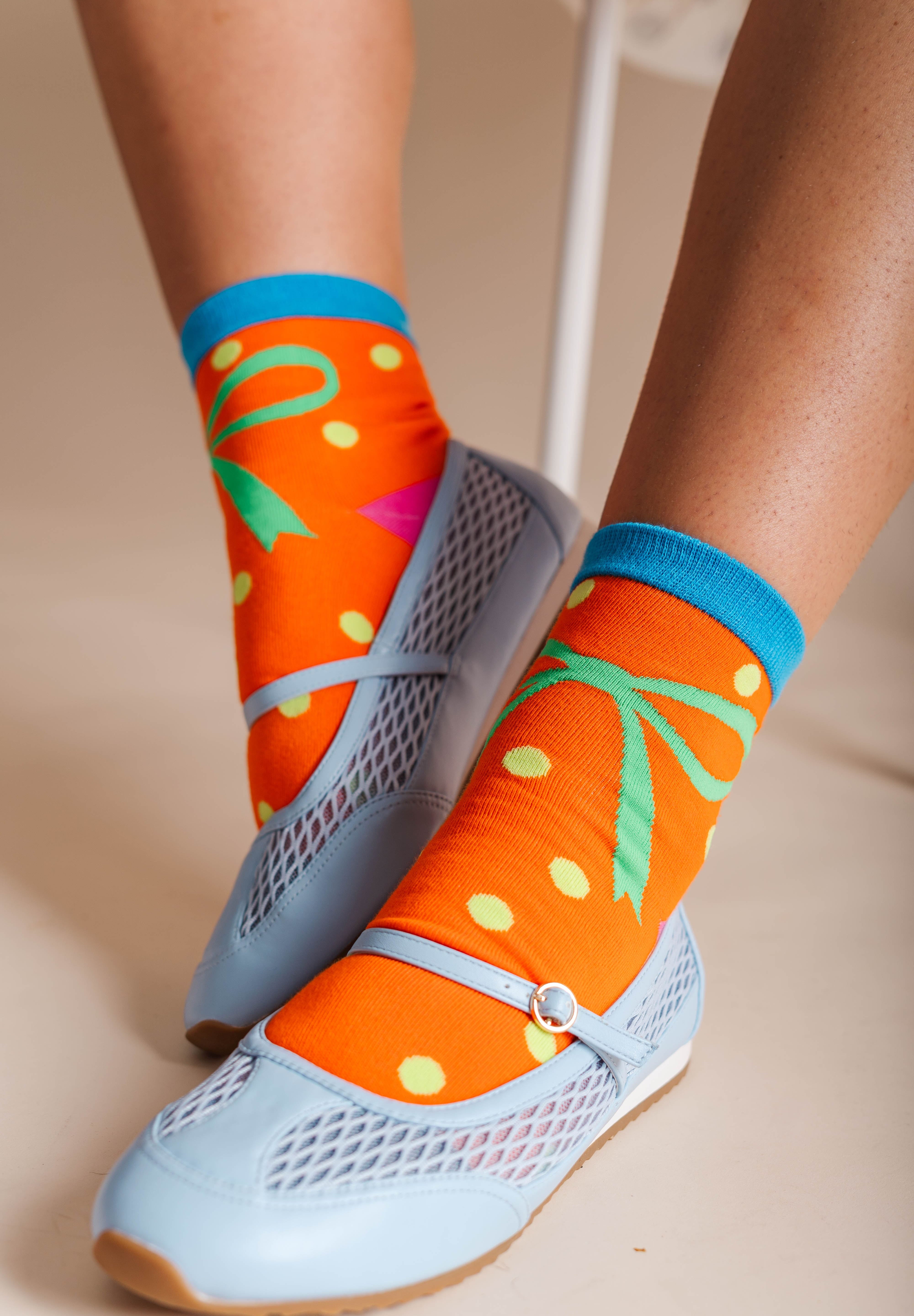 ORANGE BOW DOT SOCKS