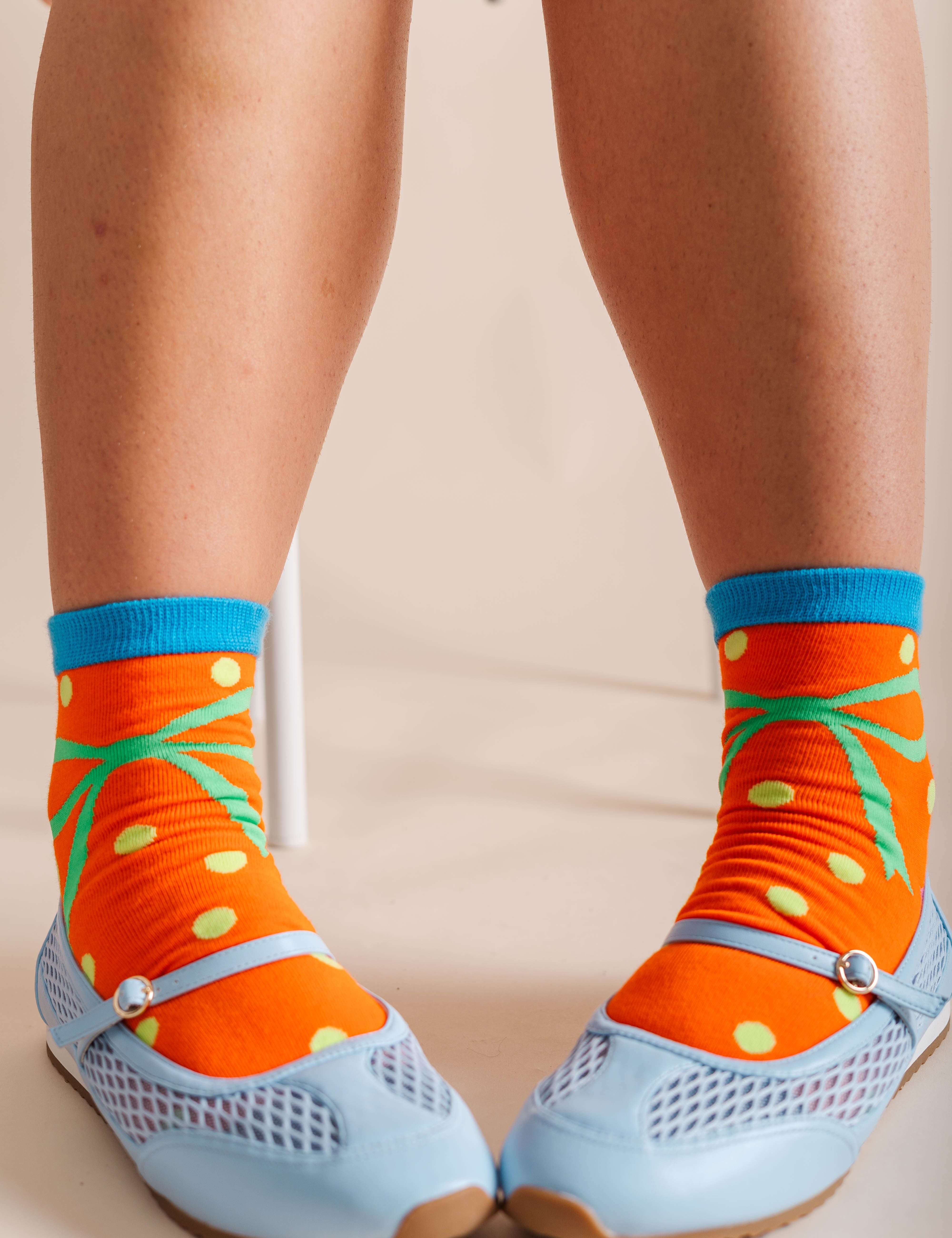 ORANGE BOW DOT SOCKS