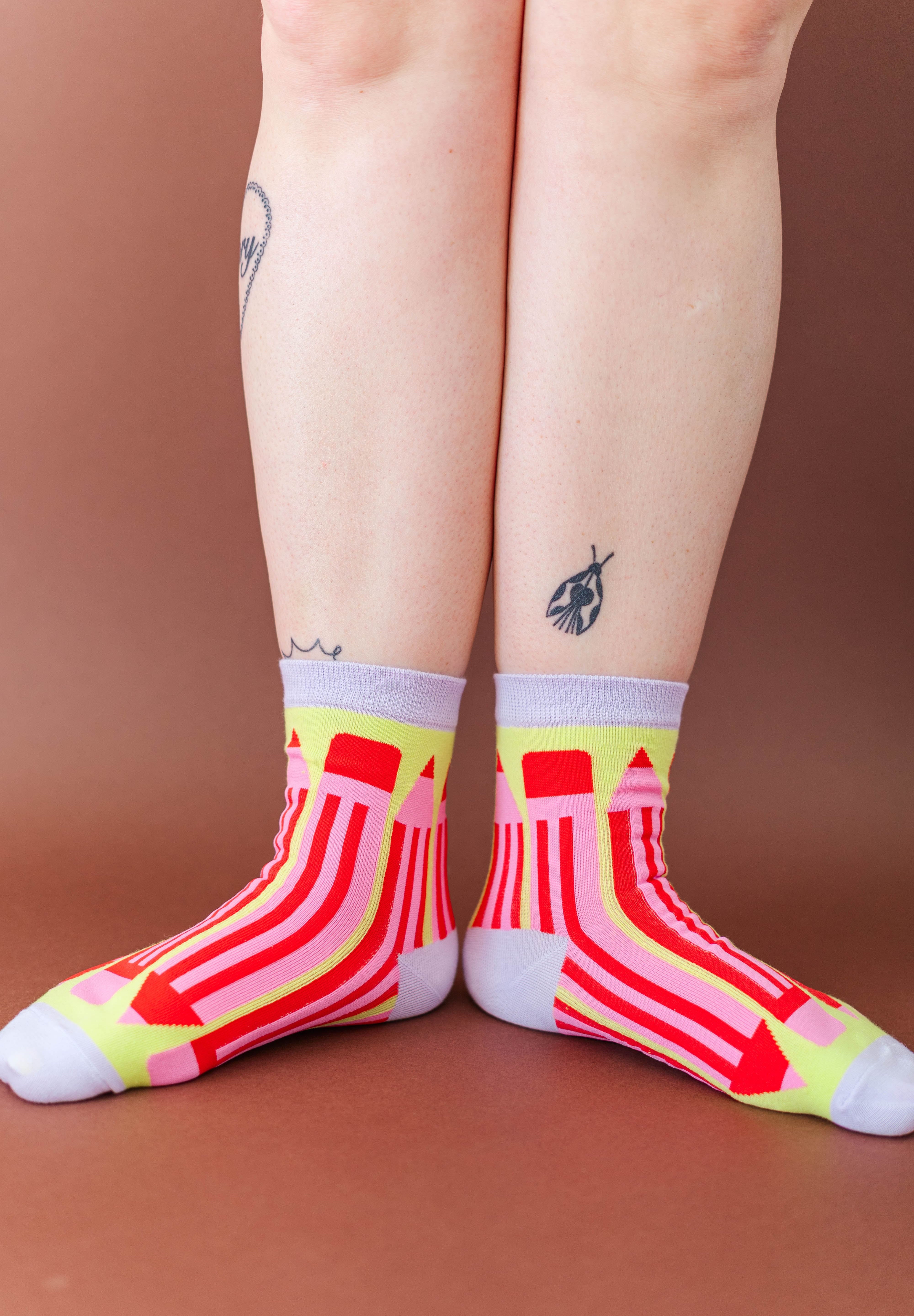 TAKING NOTES SOCKS