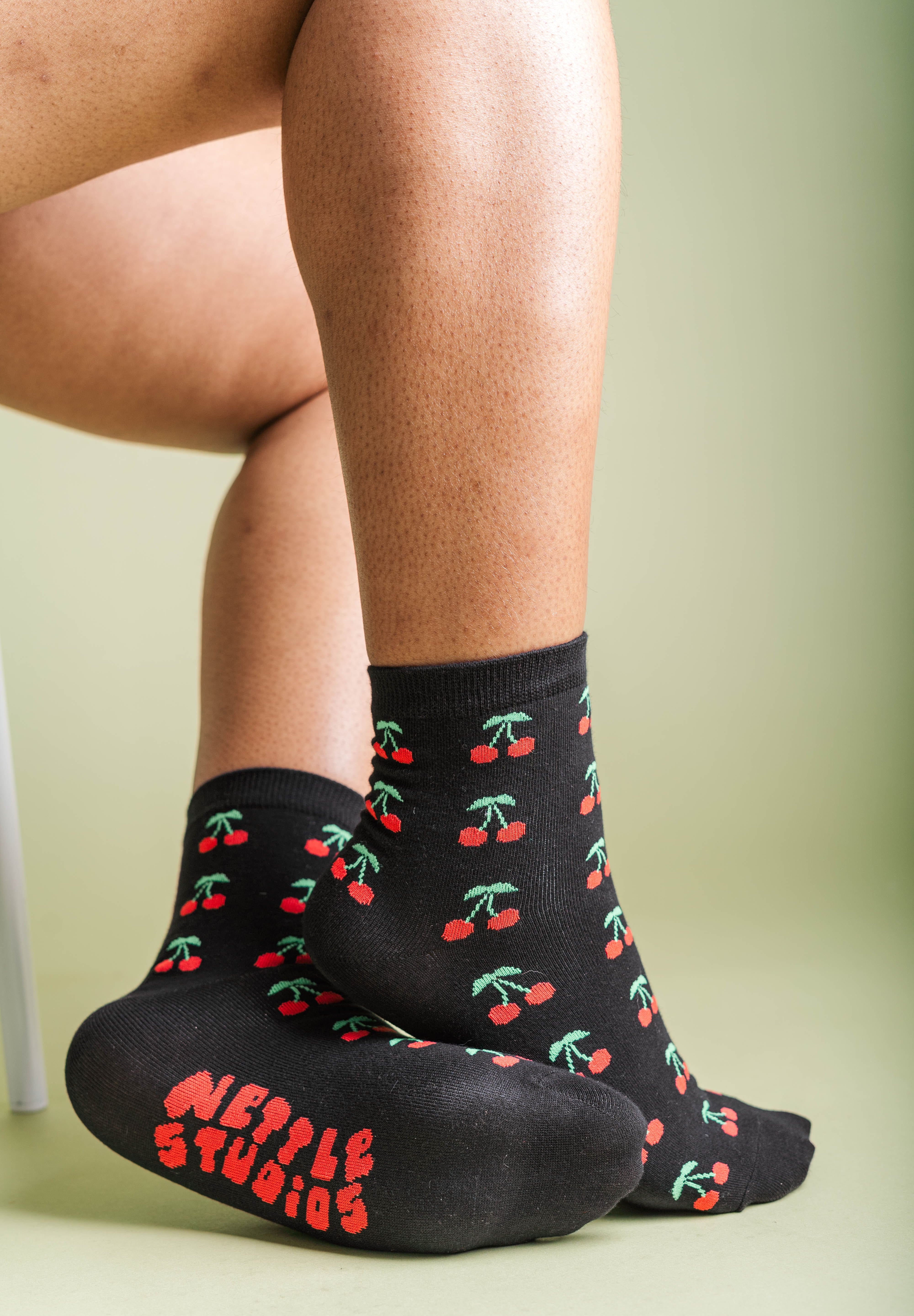 BLACK CHERRY SOCKS
