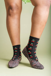 BLACK CHERRY SOCKS