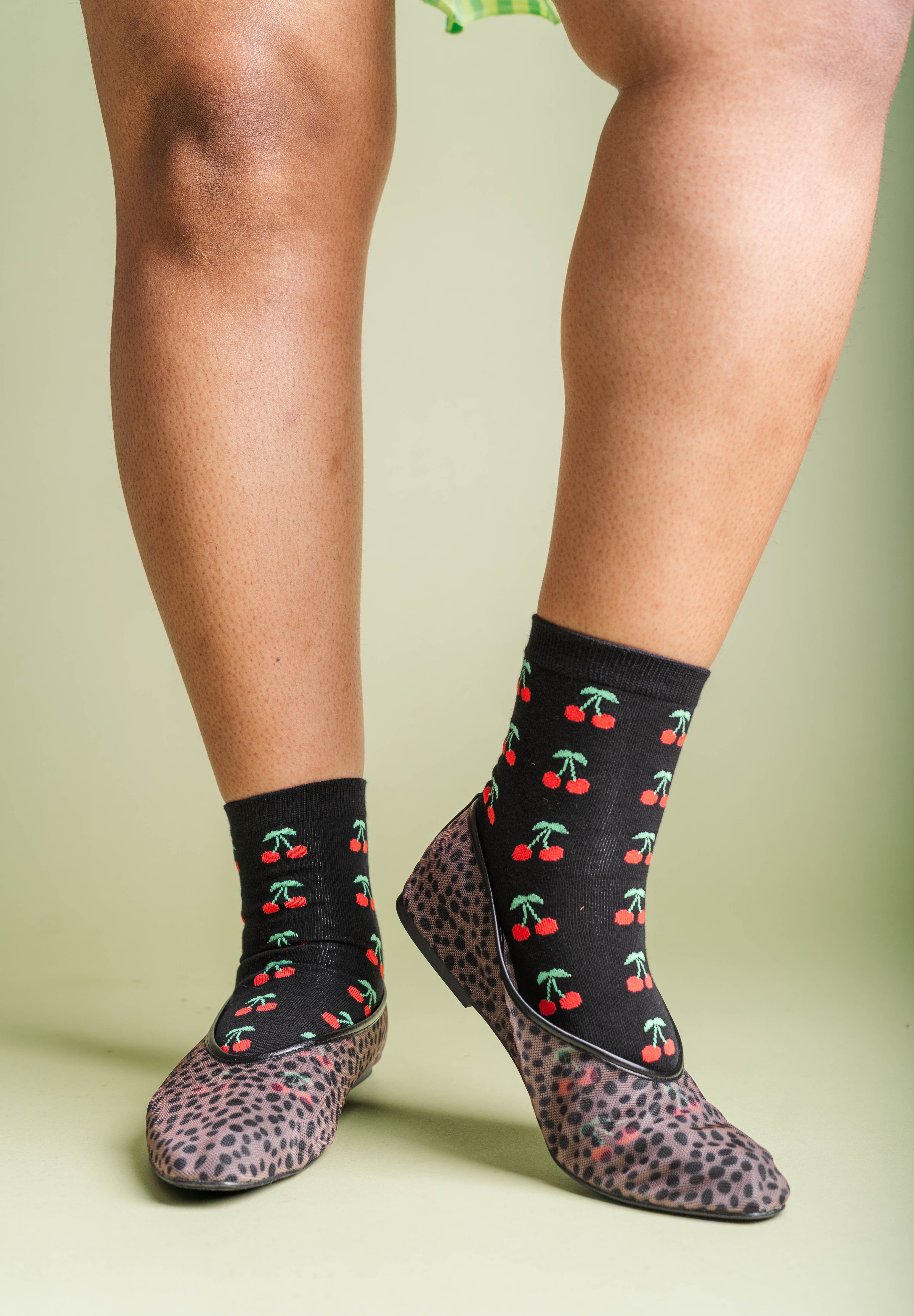 BLACK CHERRY SOCKS