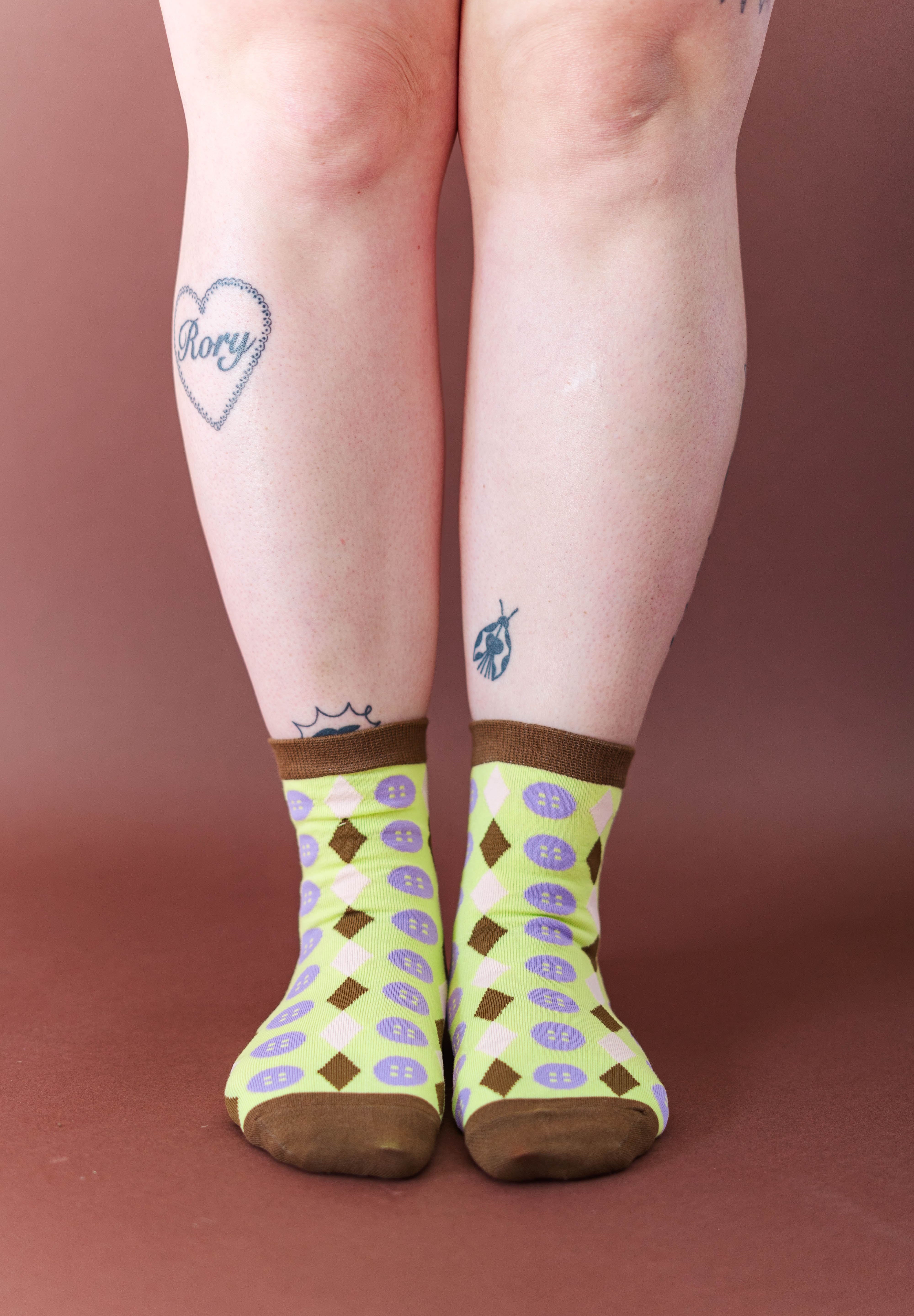 GREEN TWEE BUTTON SOCKS