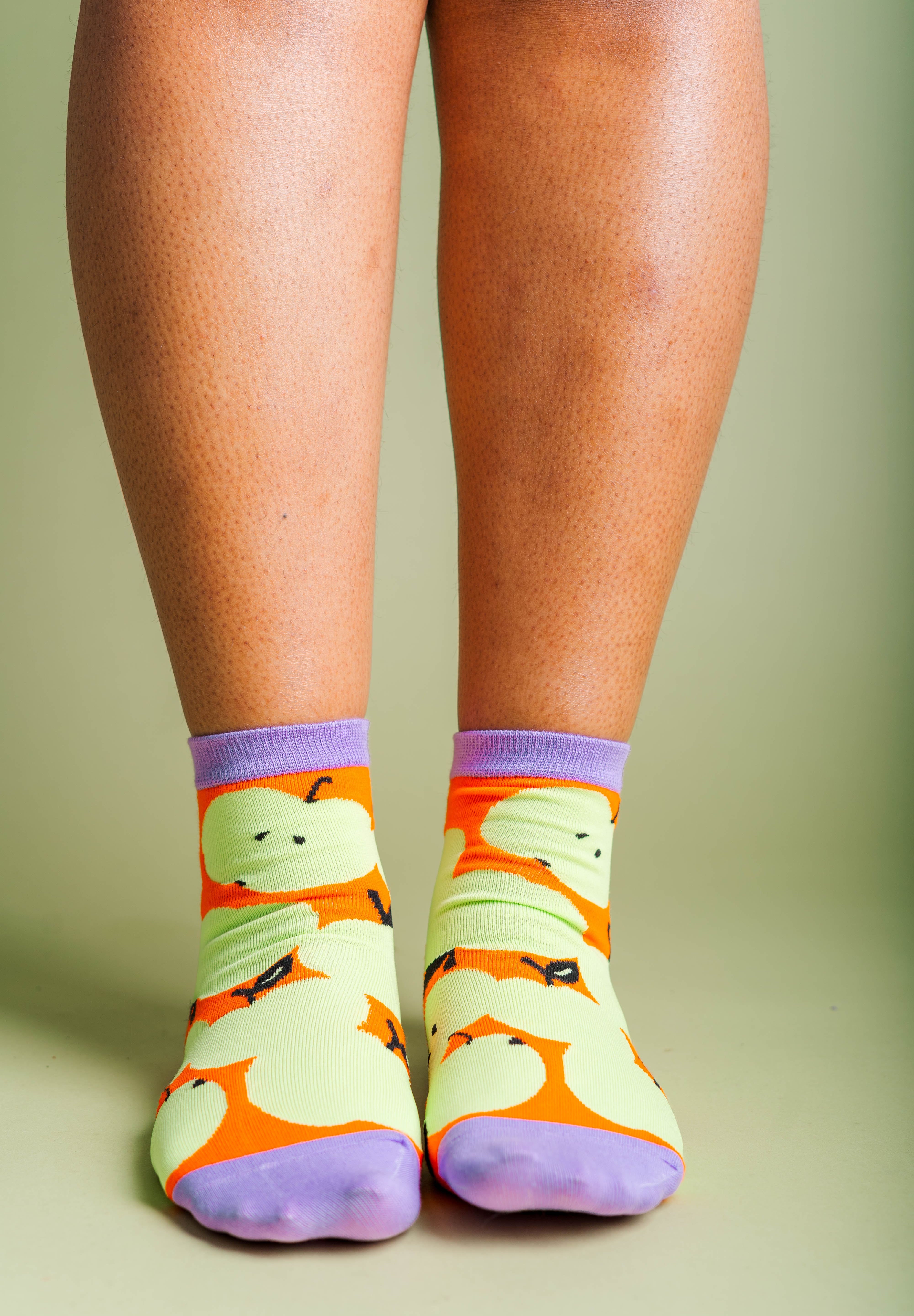 WITCHY APPLE JUMBLE SOCKS
