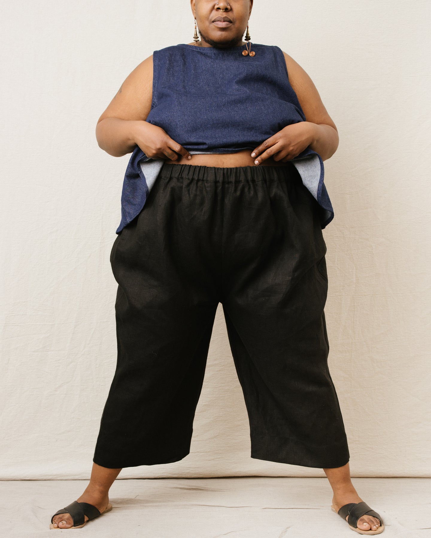 Mid Easy Pant in Black Linen (RTS)