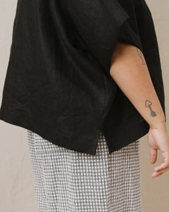 Boxy Collared Top in Black Linen